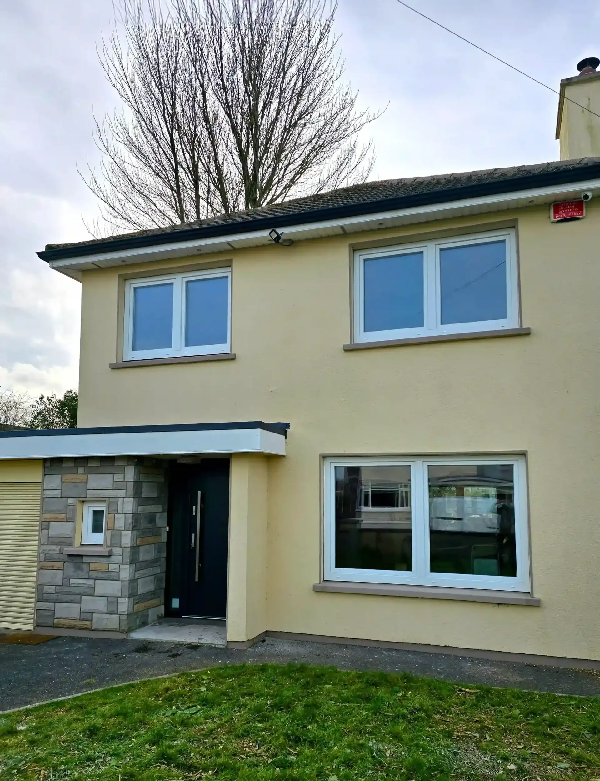 uPVC Windows and Back Doors Salamander BluEvolution 82 | Wikęd Steel Doors model 01 Product line: OPTIMUM TERMO | Longford | #476