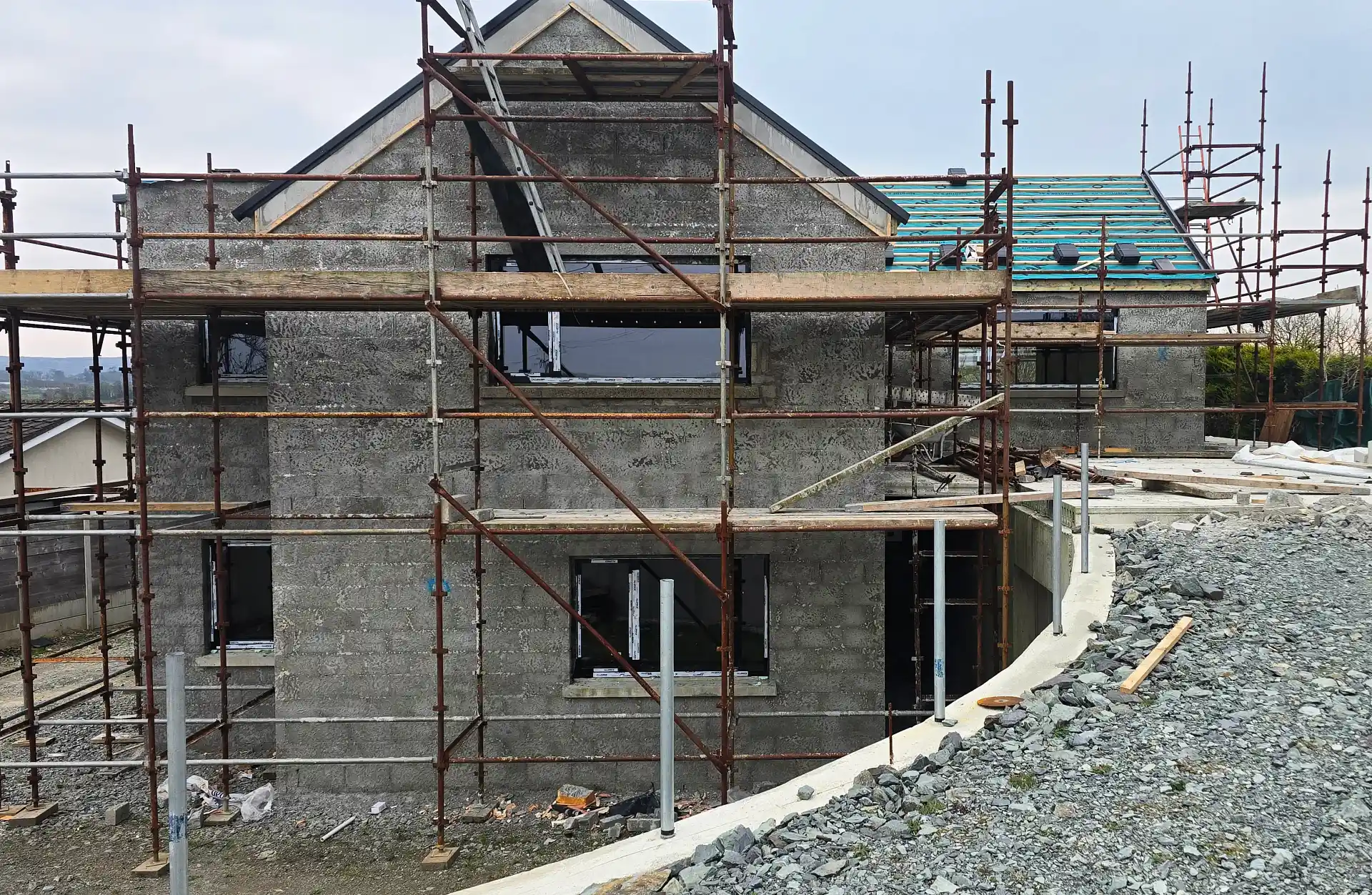 Aluminium Windows MB-79N & MB-79N CASEMENT | Aluminium Sliding Doors MB-59HS | Cork | #481