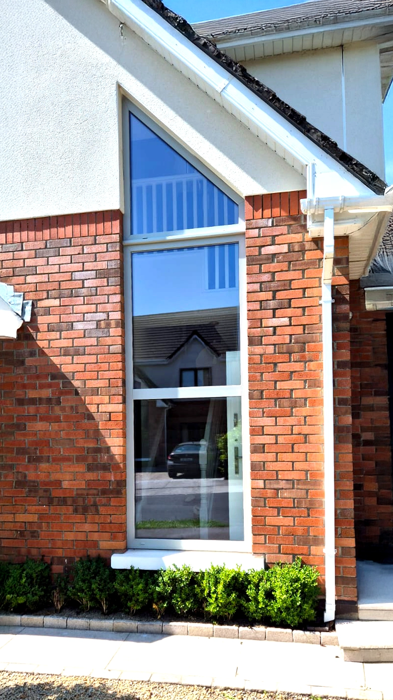 PVC-Fenster, Balkonfenster und Hintertüren Aluplast Ideal Neo | Wikęd Stahltüren Modell 26C Produktlinie: OPTIMUM TERMO | Kildare | #515