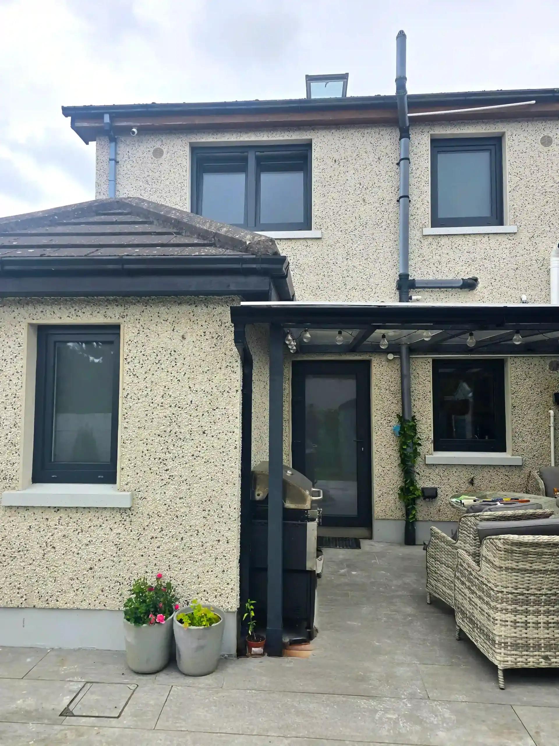 PVC Fenster und Türen Salamander BluEvolution 82 | Wikęd Steel Doors Modell 25 Produktlinie: OPTIMUM TERMO | Dublin | #523