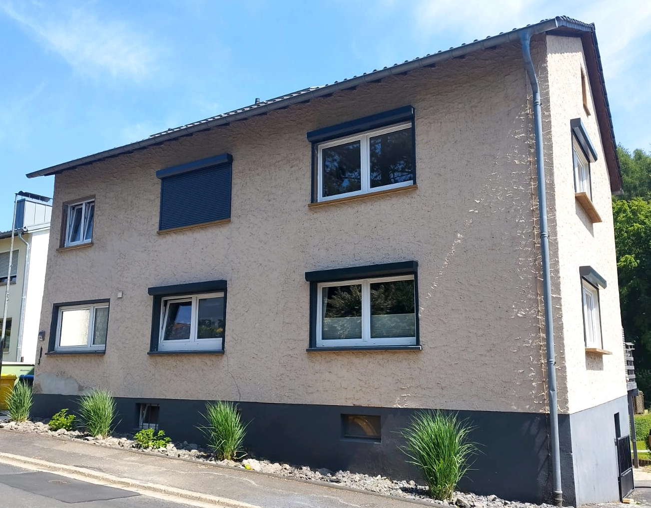 PVC Fenster greenEvolution 76 3D | Wikęd Stahltüren Modell GF01 Produktlinie: OPTIMUM TERMO | Adaptive Rollläden SK 45 | Rheinland-Pfalz | #526