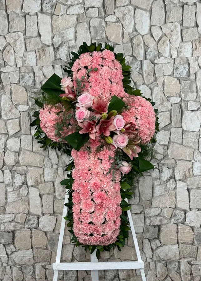 Cruz de flores Luque