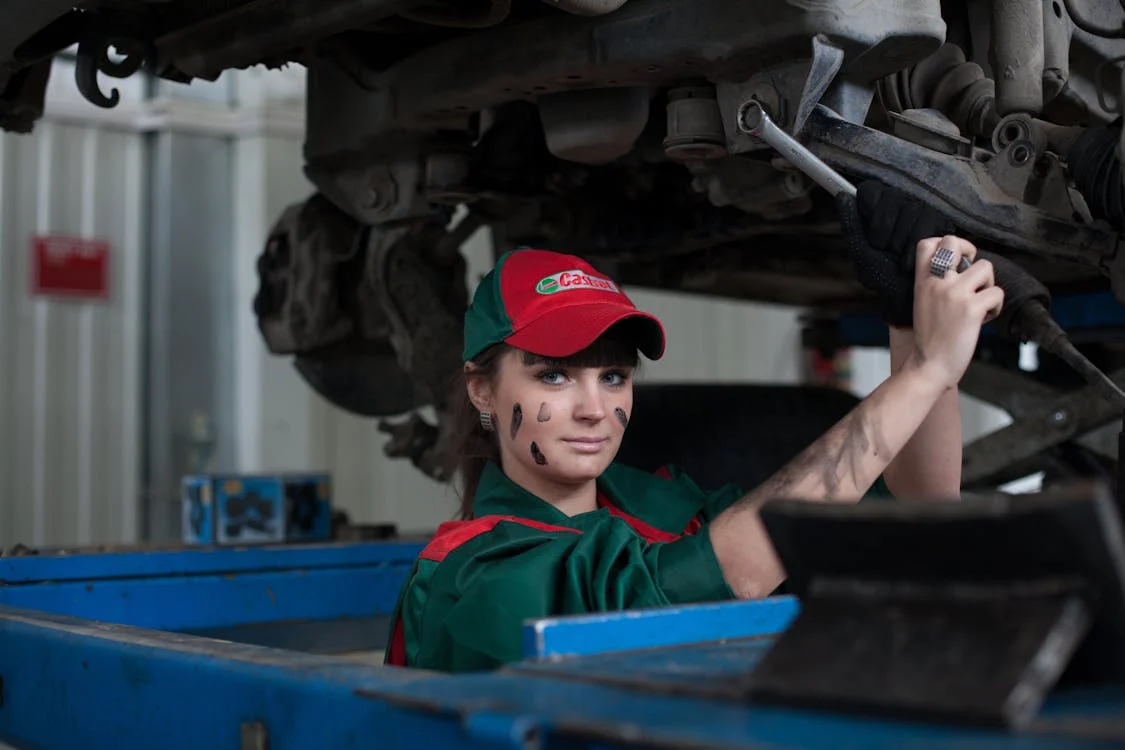 Check Engine Light: What It Means & How to Diagnose It
