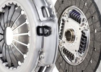 High-quality clutch repair for smooth gear shifts and vehicle performance. Expert transmission solut.