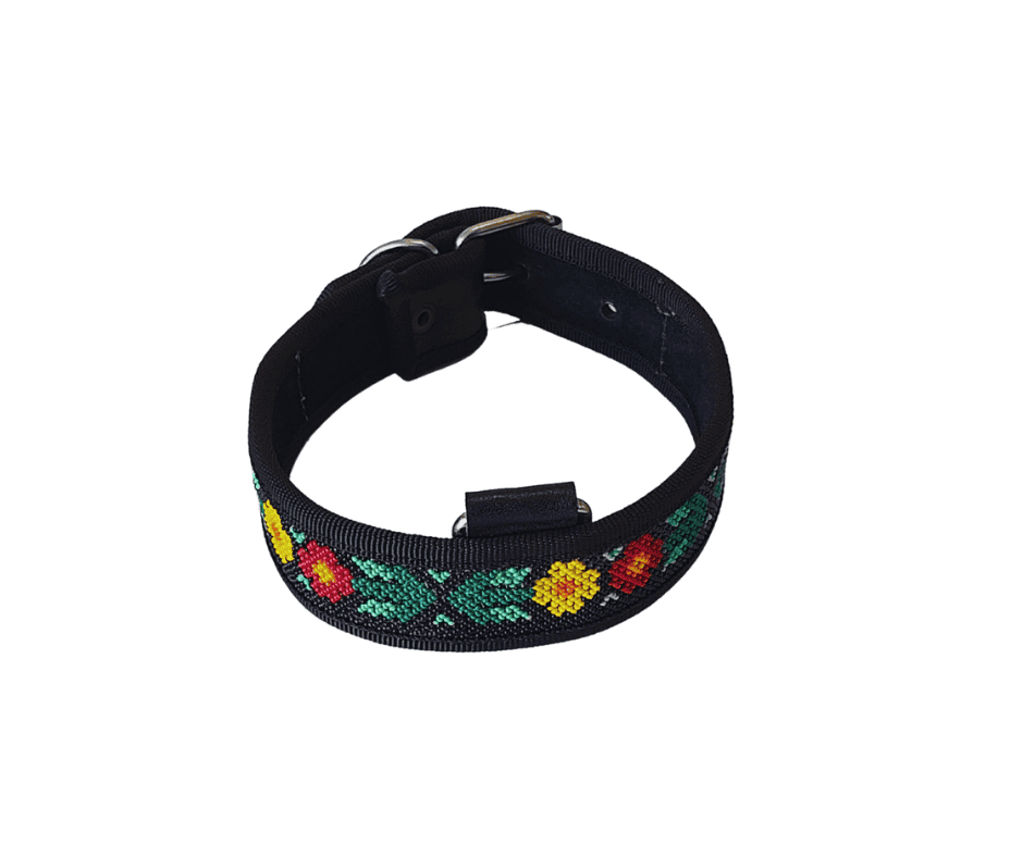 Collar de perros hecho a mano con bordado tradicional, resistente y cómodo para mascotas, diseño de flores en colores vibrantes, ideal para perros pequeños y medianos, perfecto para paseos diarios.