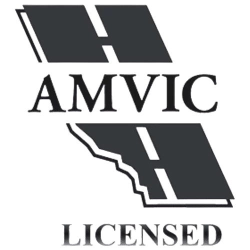 Auto repair shop with tires and mechanic services in HeVtech.