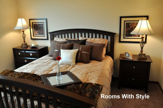 Rooms with Style, Shar Sitter