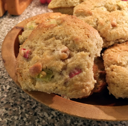 Rhubarb muffins1