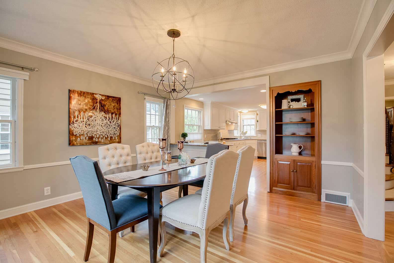 4913 Bruce Ave Dinning Room