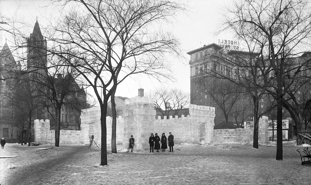 rice park – 1917 ice palace2
