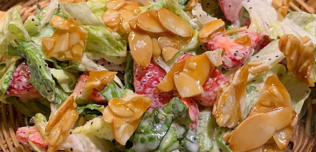 strawberry salad with poppy seed dressing
