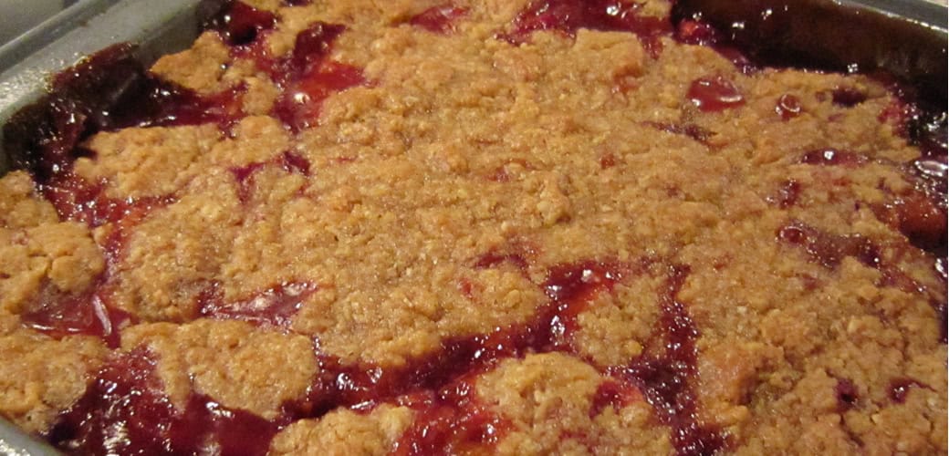 strawberry rhubarb crisp