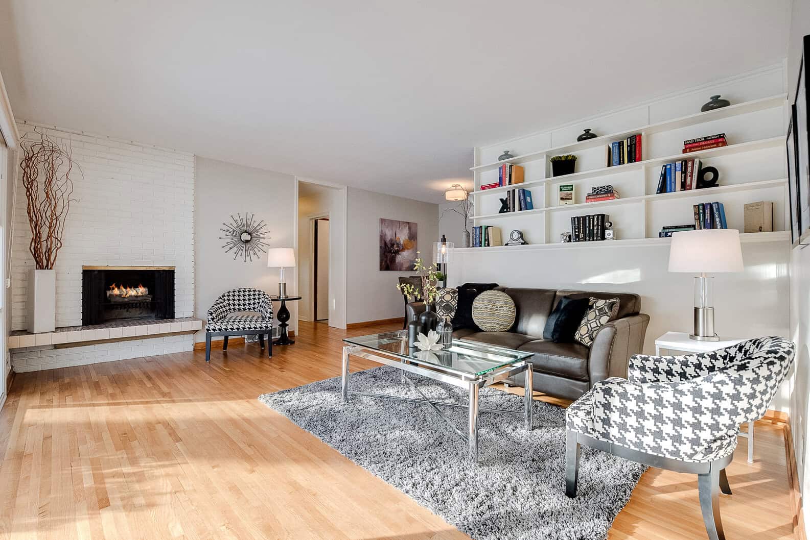 2201-Windsor-Way-005