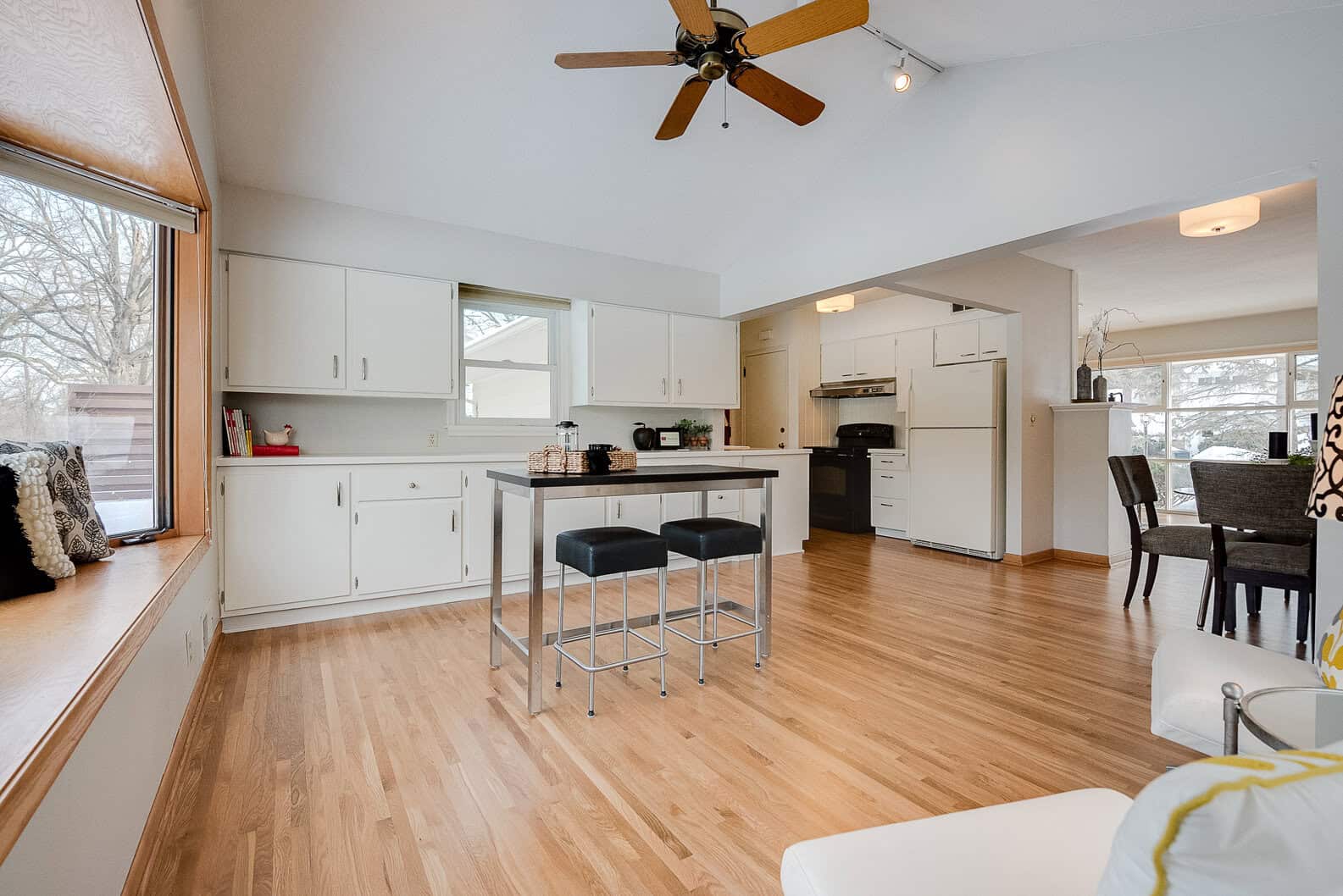 2201-Windsor-Way-021