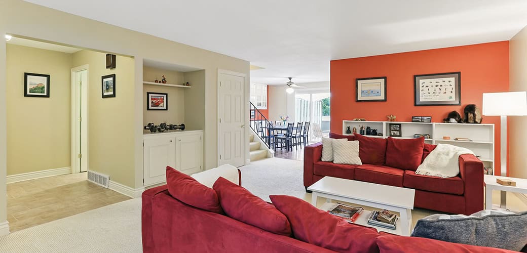 166 Windsor Slider Living Broad