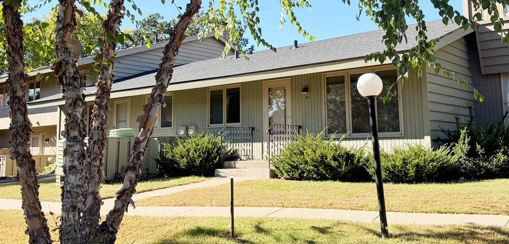 61 Windsor Ct   Slider Front1