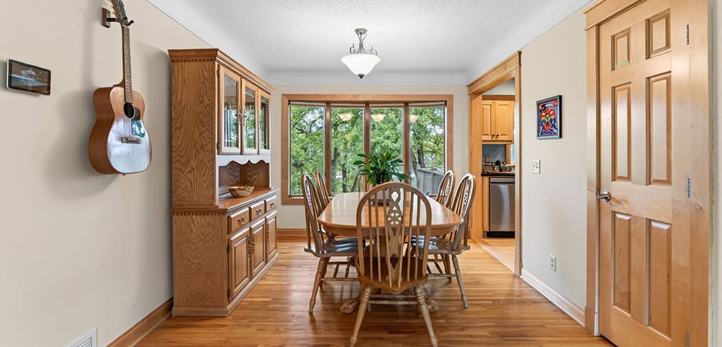 165 Hartman   Slider Dining