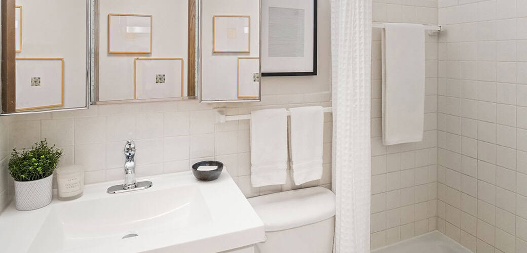 4530 Park Commons   Slider Bath