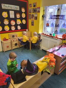 Bright preschool classroom with children engaged in learning activities at Inchmarlo.