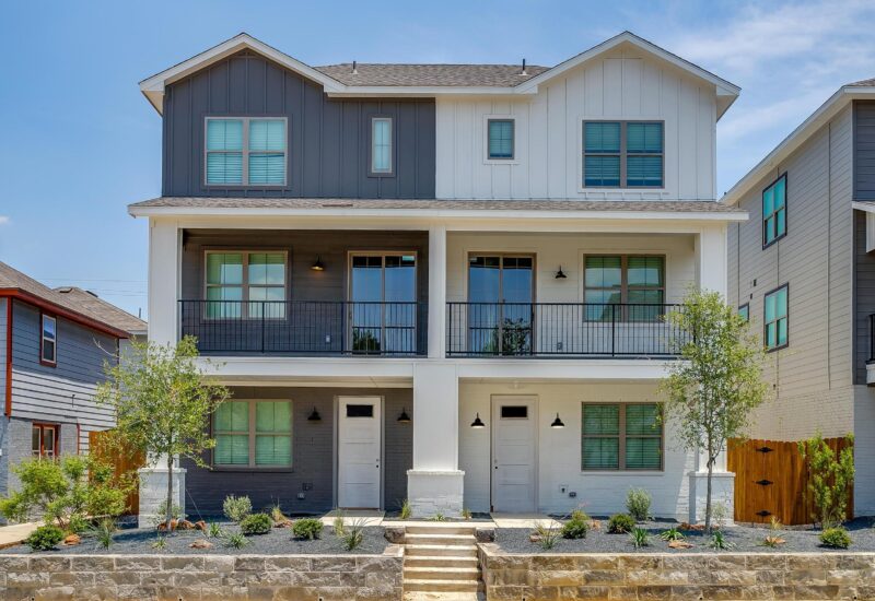 An image that shows 3205 Mccart Ave