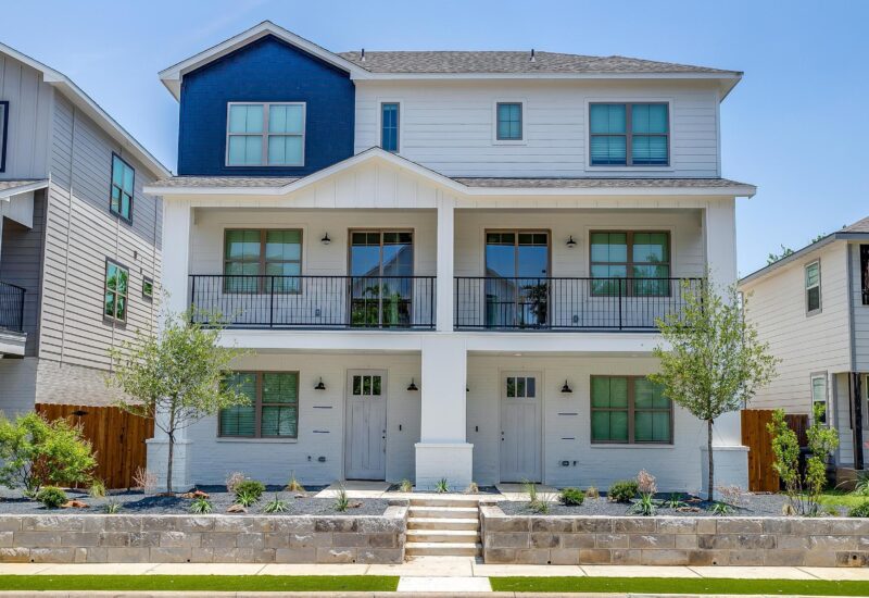 An image that shows 3213 Mccart Ave