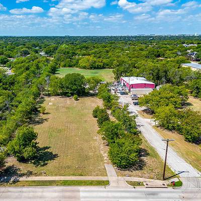 An image that shows 3741 Rufe Snow Dr (3 Of 13)