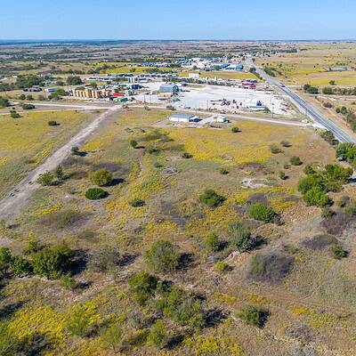 An image that shows 13300 Cleburne Hwy (11 Of 63)