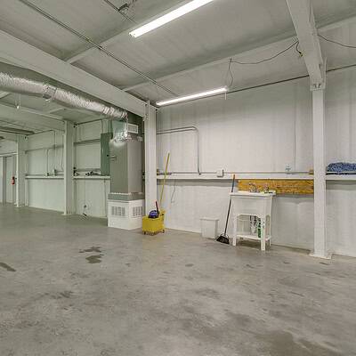 An image that shows 13300 Cleburne Hwy (29 Of 63)