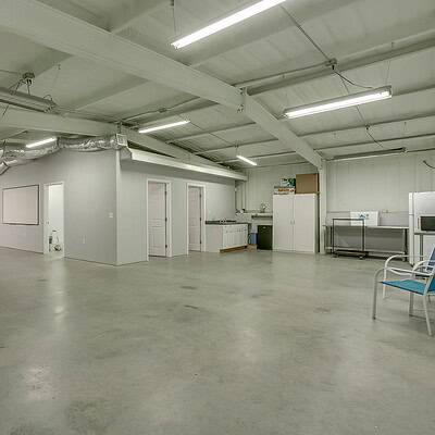 An image that shows 13300 Cleburne Hwy (31 Of 63)
