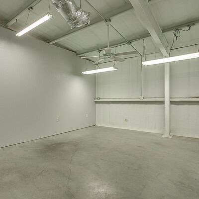 An image that shows 13300 Cleburne Hwy (37 Of 63)