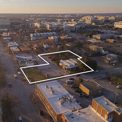 An image that shows 1220 5th Main All The Lots