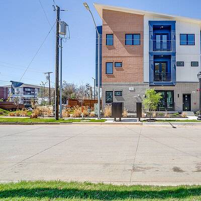 An image that shows 111 Merritt St (3 Of 23)