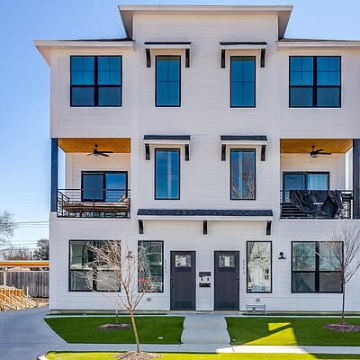 An image that shows 2320 Benbrook Blvd (19 Of 20)