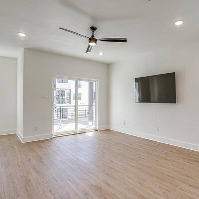 An image that shows 2322 Benbrook Drive (13 Of 42)