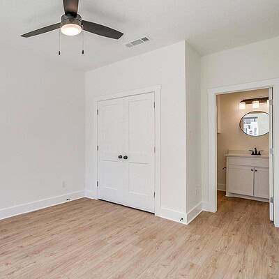 An image that shows 2322 Benbrook Drive (4 Of 42)