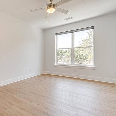 An image that shows 3552 Dryden Rd (20 Of 37)