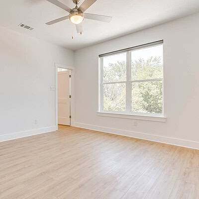 An image that shows 3552 Dryden Rd (23 Of 37)