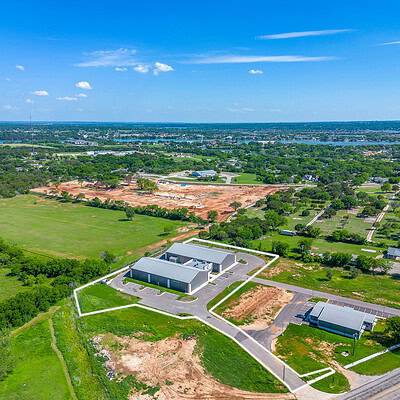An image that shows 1109 Weatherford Hwy (1 Of 32)