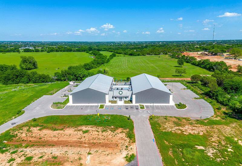 An image that shows 1109 Weatherford Hwy (3 Of 32)