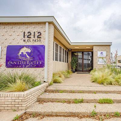 An image that shows 1212 W El Paso St (12 Of 30)