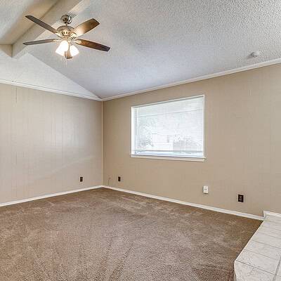 An image that shows 1060 S Burleson Blvd. (18 Of 58)