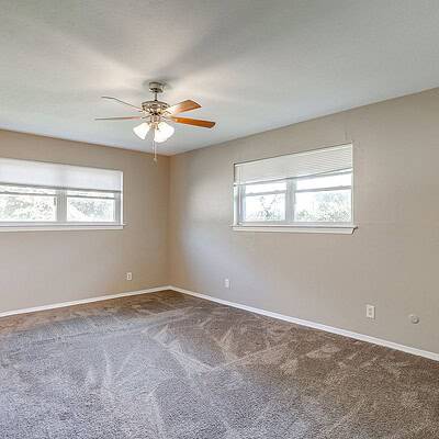 An image that shows 1060 S Burleson Blvd. (36 Of 58)