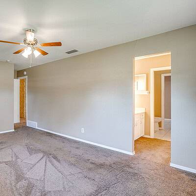 An image that shows 1060 S Burleson Blvd. (37 Of 58)