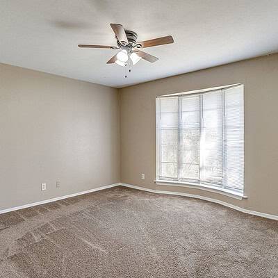 An image that shows 1060 S Burleson Blvd. (40 Of 58)