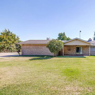 An image that shows 1060 S Burleson Blvd. (47 Of 58)