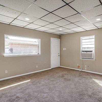 An image that shows 1060 S Burleson Blvd. (52 Of 58)