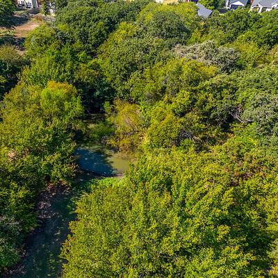 An image that shows 1060 S Burleson Blvd. (8 Of 58)