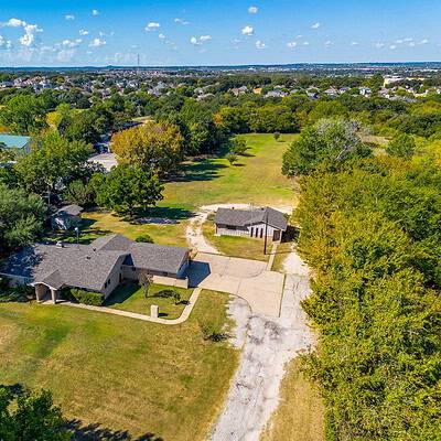 An image that shows 1060 S Burleson Blvd. (9 Of 58)