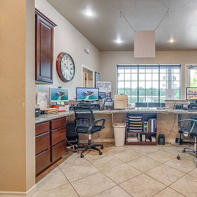 An image that shows 1318 Nw John Jones Dr (12 Of 31)