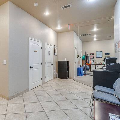 An image that shows 1318 Nw John Jones Dr (25 Of 31)
